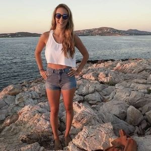 Meet your Posher, Sarah